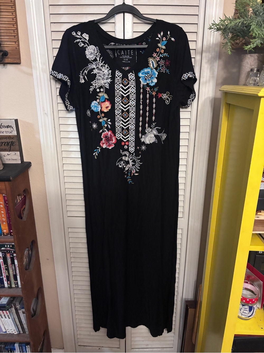 Caité Black Embroidered Floral Maxi Dress